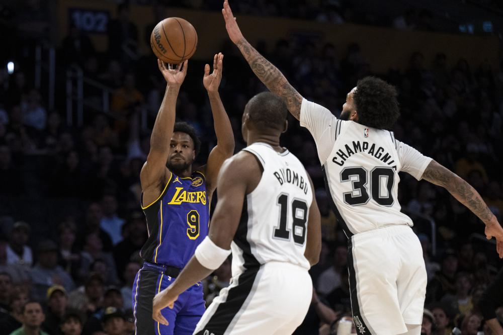 出其不意 出其不意